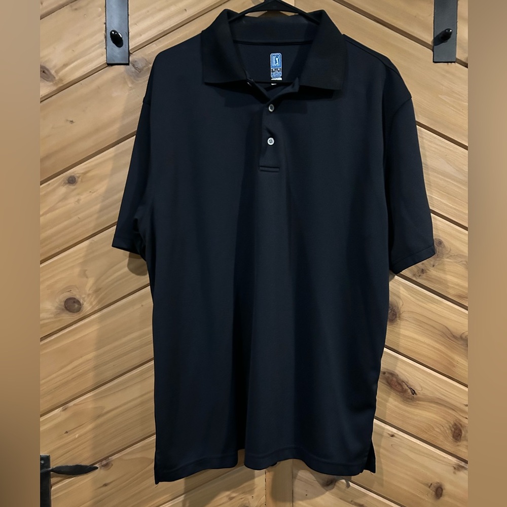Mens golf shirt. New without tags.